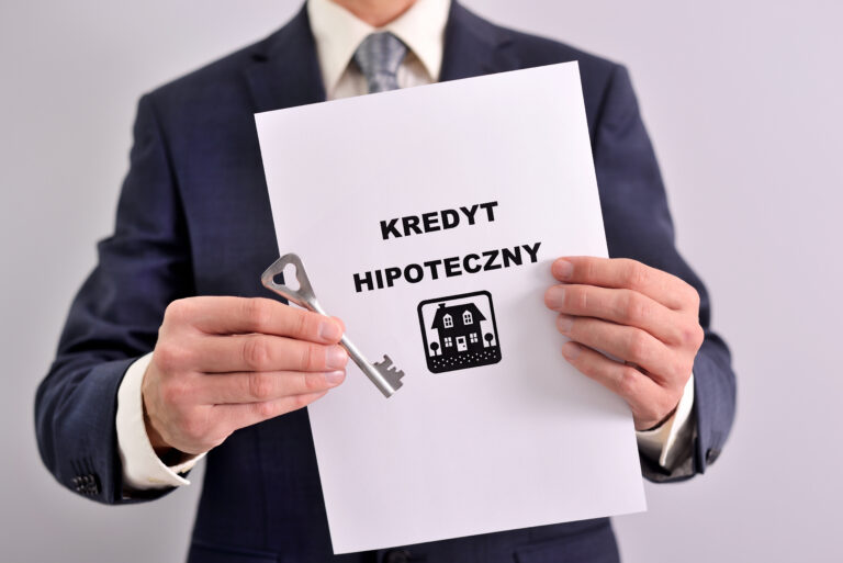 Doradca z teczką kredyt hipoteczny